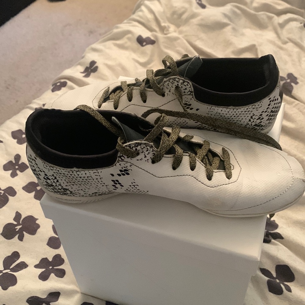 White gold and black indoor soccer shoes size 5